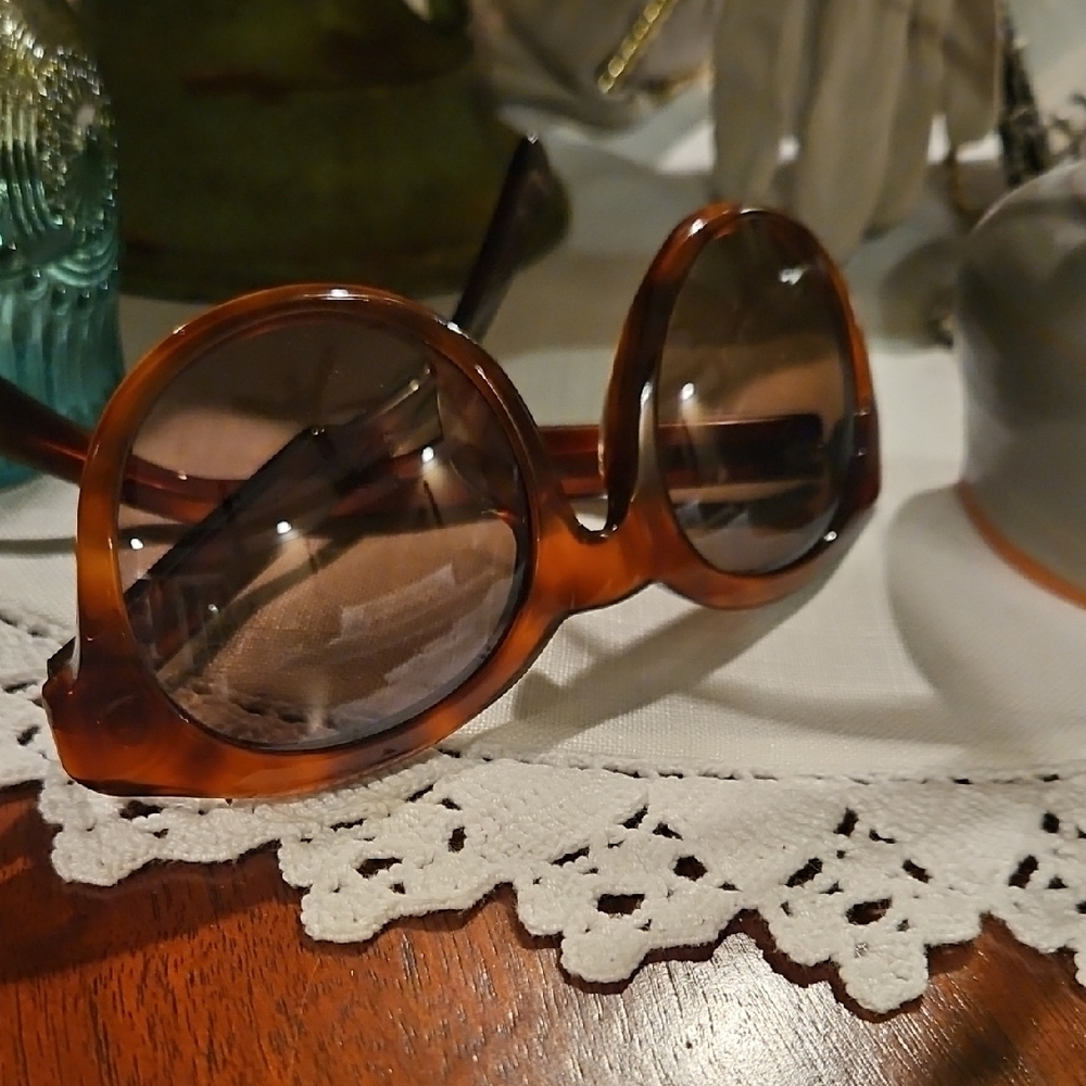 Maui Jim Tortoise Sunglasses (Ladies)
